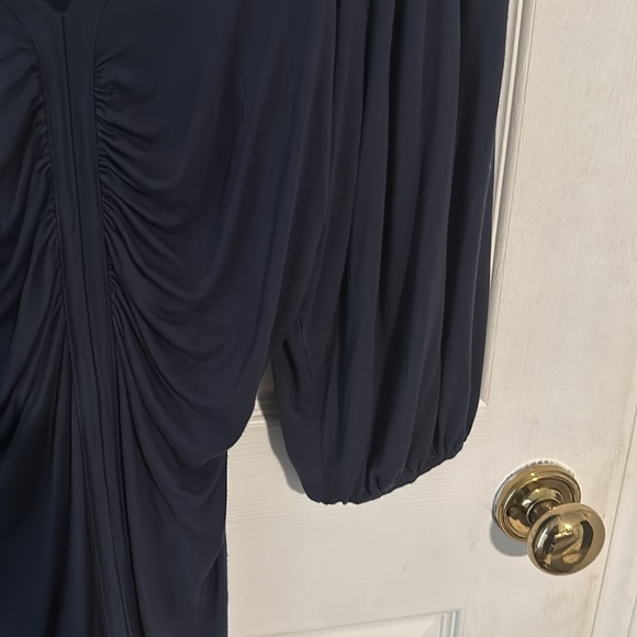 Kenar size M gray top. v neck and ruched. balloon sleeves with elastic - Picture 8 of 11